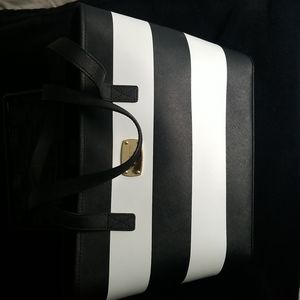 Michael Kors Tote (Striped black and white)